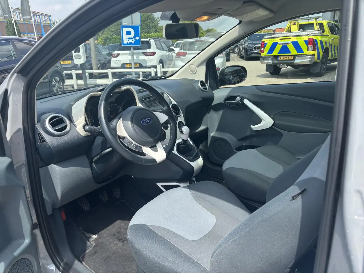 Ford Ka/Ka+ 1.2 Titanium X start/stop PANORAMA DAK, SLECHTS 12 Grijs - 2