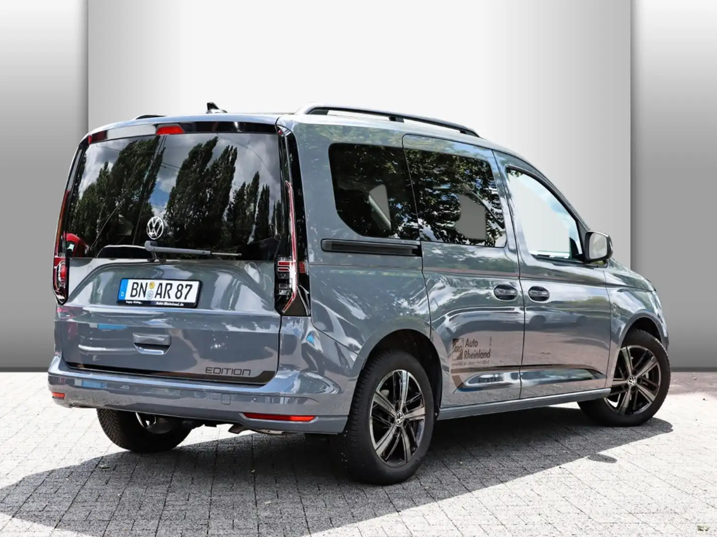 Volkswagen Caddy Edition 1.5 TSI AHK/LED/PDC/SITZHZ./NAVIVORB. Šedá - 2