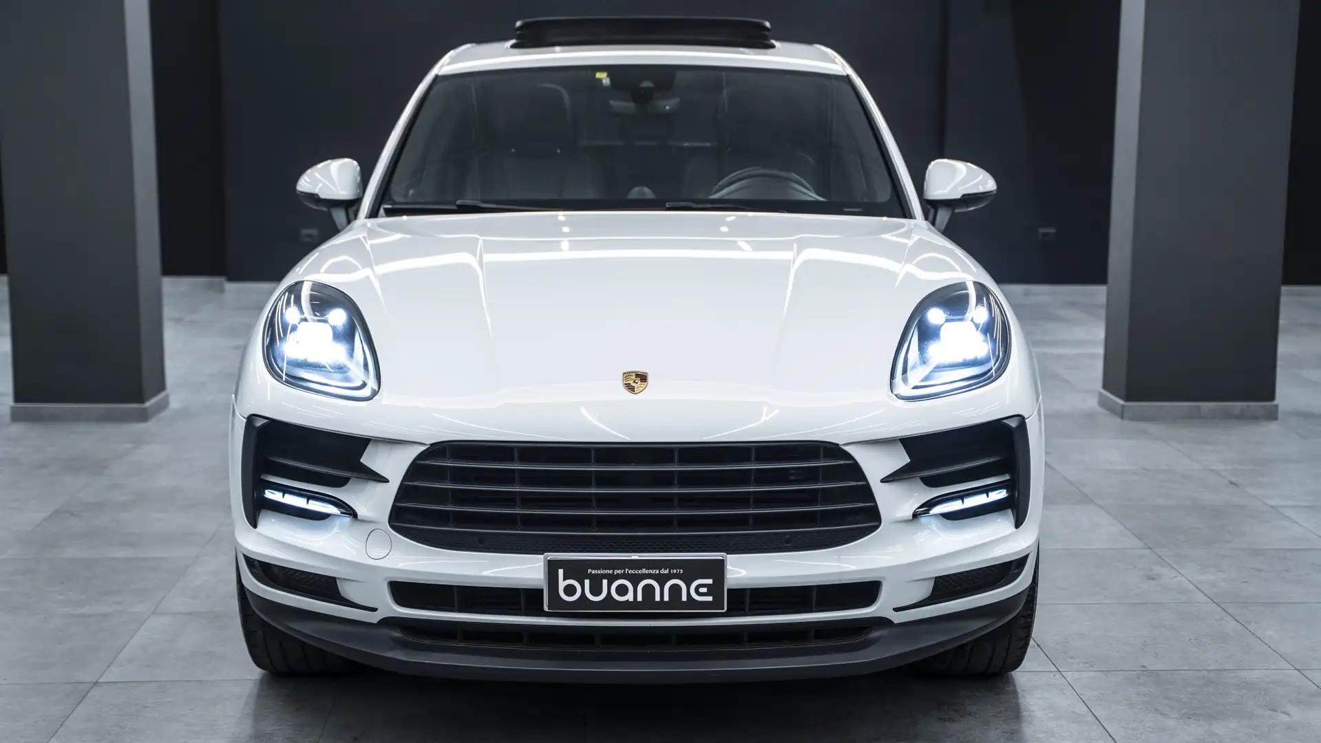 Porsche Macan 2.0 245CV PDK TETTO APR. CHRONO SCARICO PELLE LED Weiß - 2