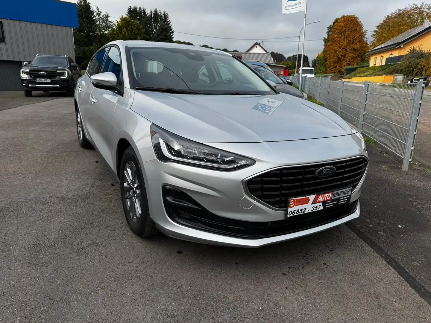 Ford Focus Titanium Silber - 2