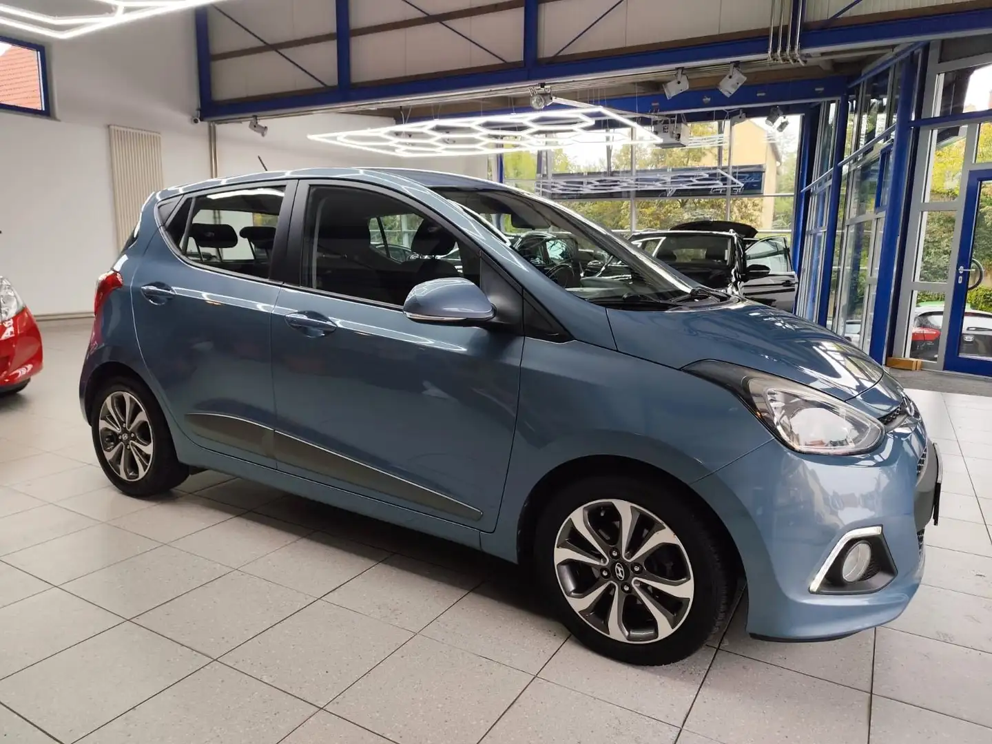 Hyundai i10 ALU, KLIMA, SITZ- UND LENKRADHEIZUNG Blau - 2