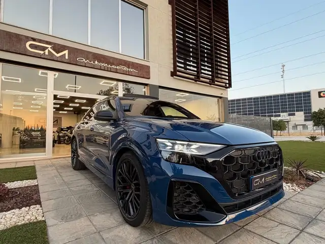 Audi Q8 TFSIe Black line quattro tiptronic 360kW
