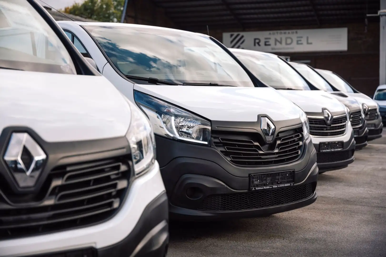 Mercedes-Benz Vito Kasten 110  Kamera Tempom. Klima Tüv neu E6 Grau - 2