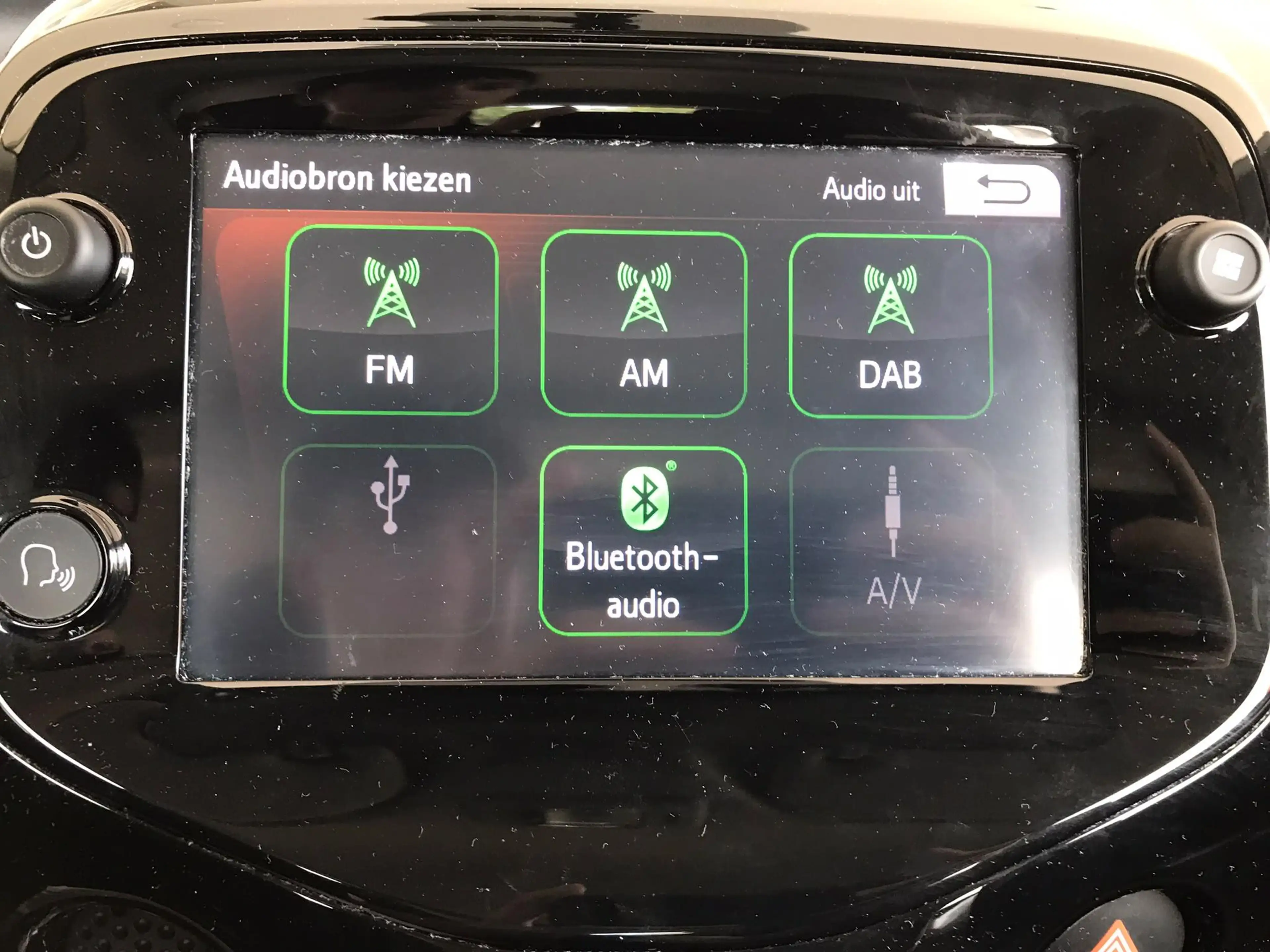 Citroen C1 1.0 VTi Shine Achteruitrijcamera — photo 15
