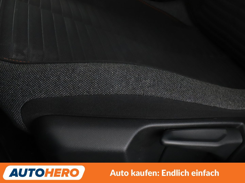 Peugeot e-2008 electric drive 100 kW e Active Aut.*TEMPO*PDC*SHZ* — photo 26
