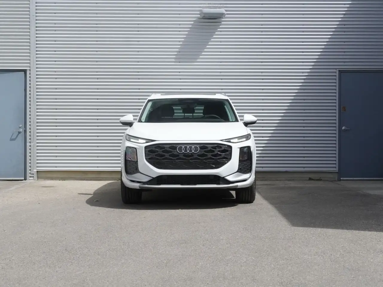 Audi Q3 снимка Audi Q3
