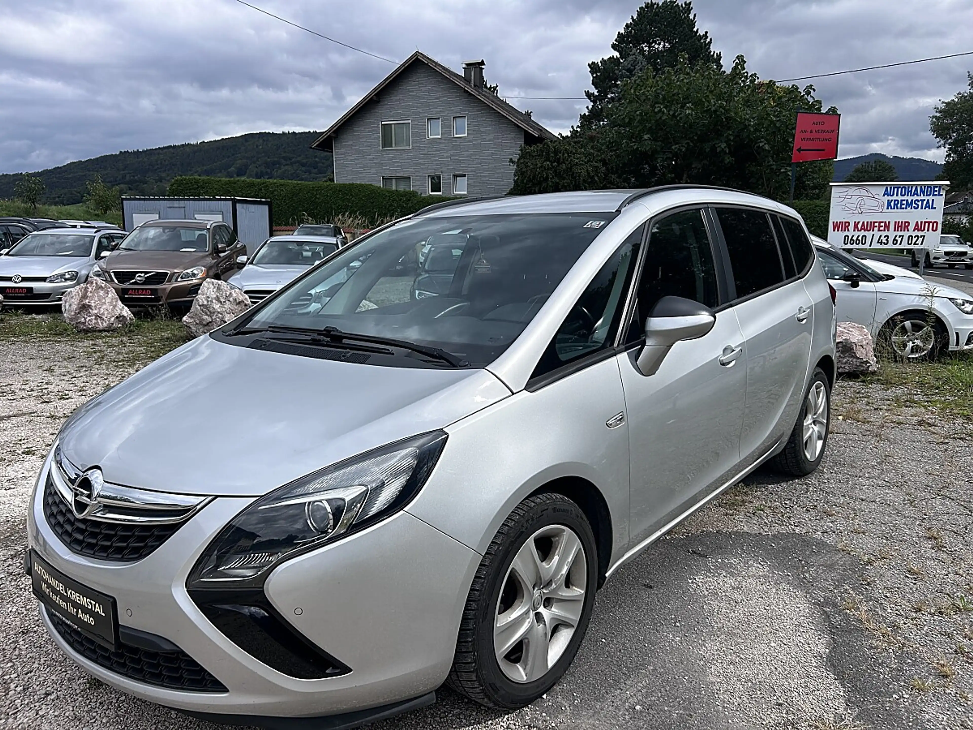 Opel Zafira Tourer 1,6 CDTI Ecotec Cool&Sound Start/Stop — photo 2
