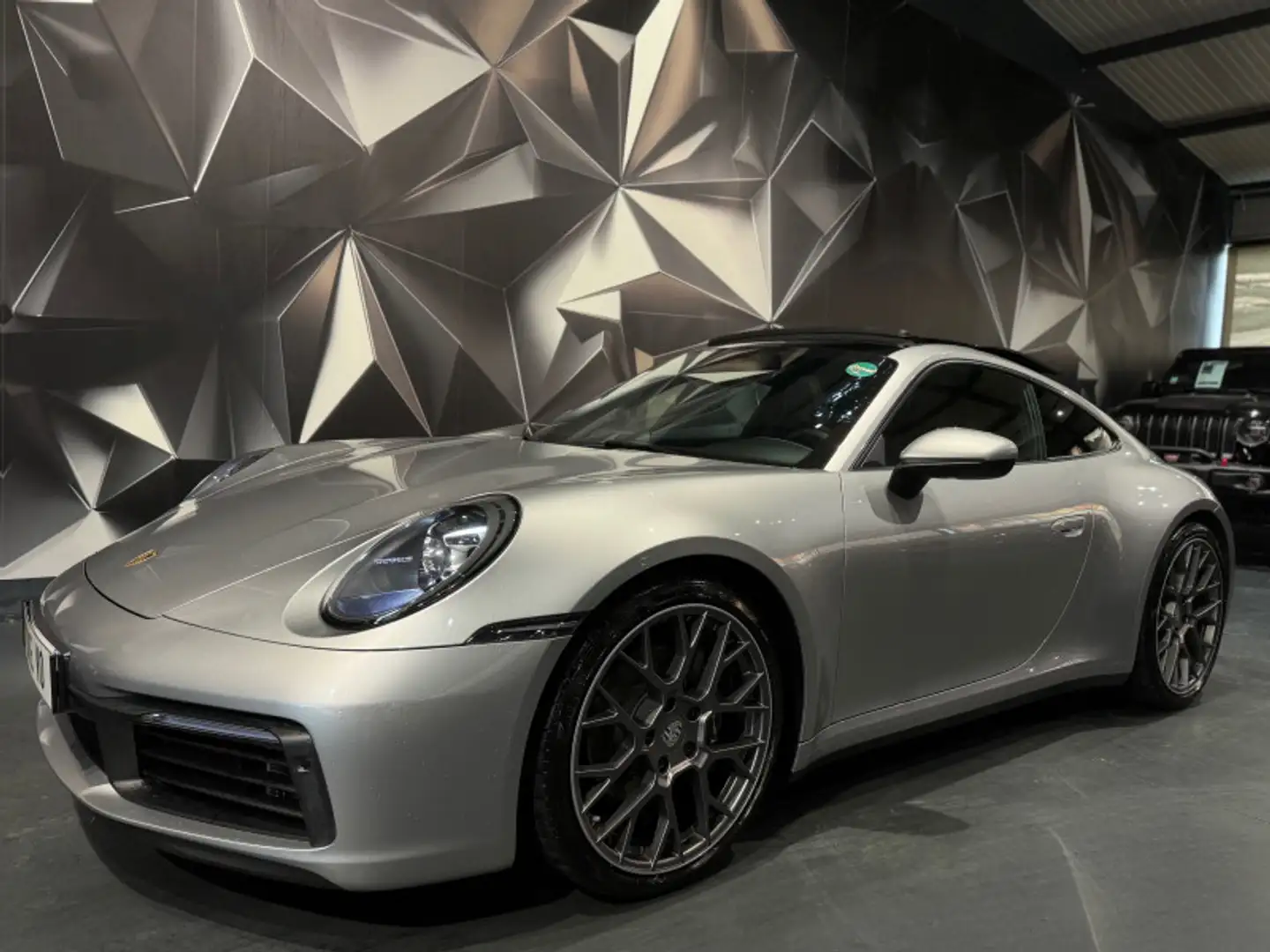 Porsche 911 (992) 3.0 385CH 4 PDK MY20 Gris - 1