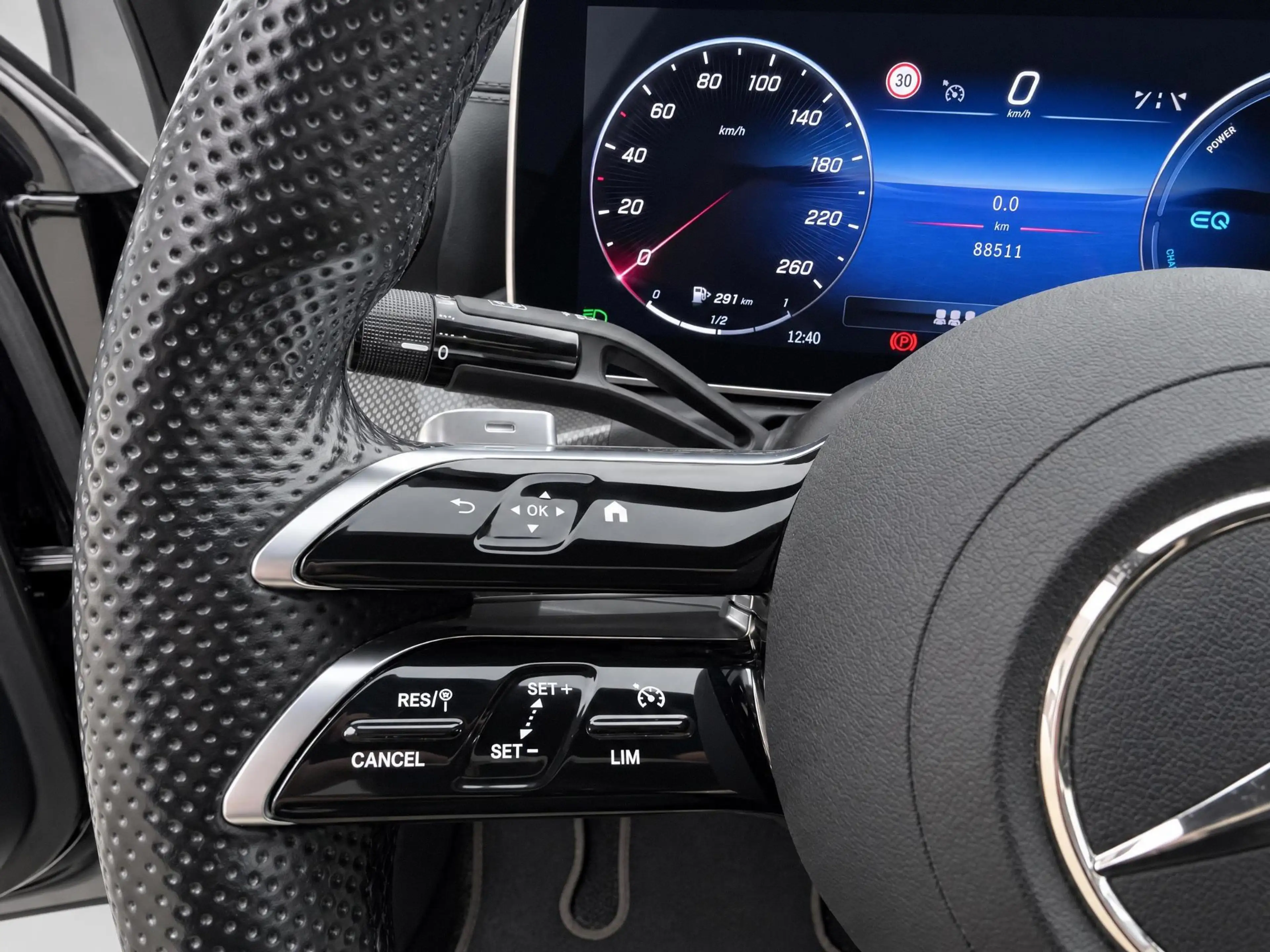 Mercedes-Benz C 300 e AMG Line | Panoramadak | Nightpakket | — photo 11