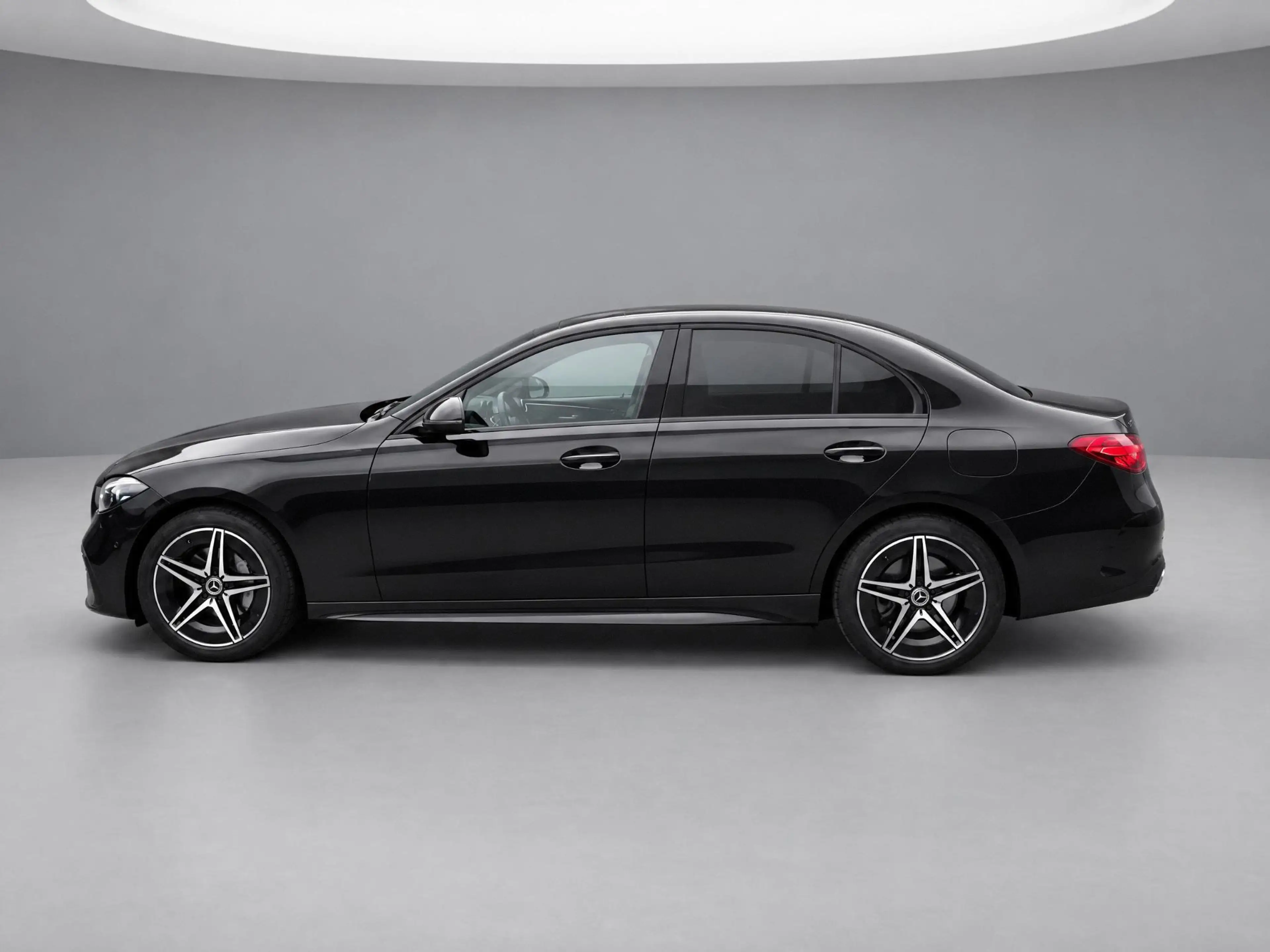 Mercedes-Benz C 300 e AMG Line | Panoramadak | Nightpakket | — photo 3