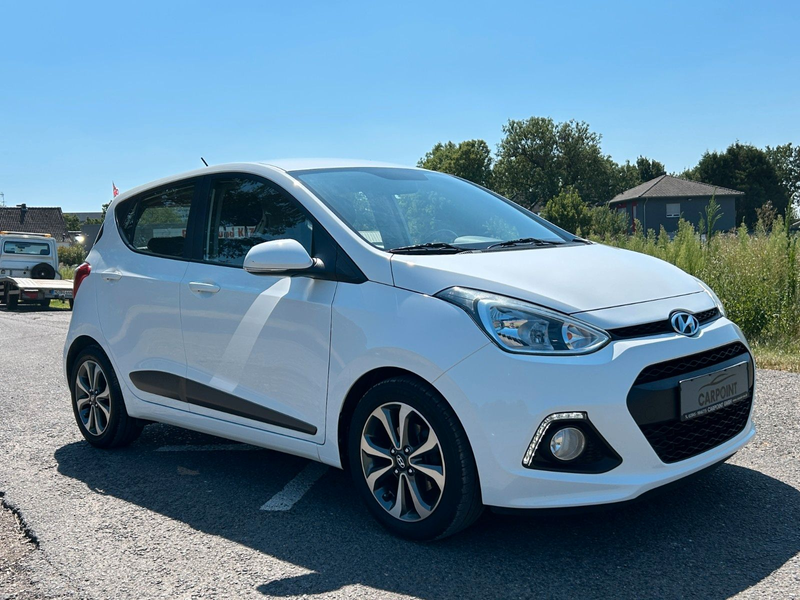 Hyundai i10 1.2 YES! Klimaauto. Sitzheizung Tempomat — photo 7