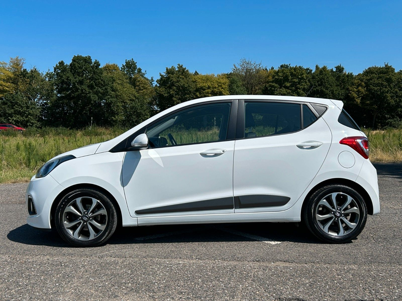 Hyundai i10 1.2 YES! Klimaauto. Sitzheizung Tempomat — photo 2