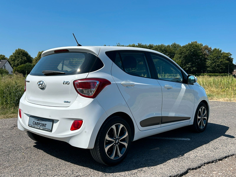 Hyundai i10 1.2 YES! Klimaauto. Sitzheizung Tempomat — photo 5