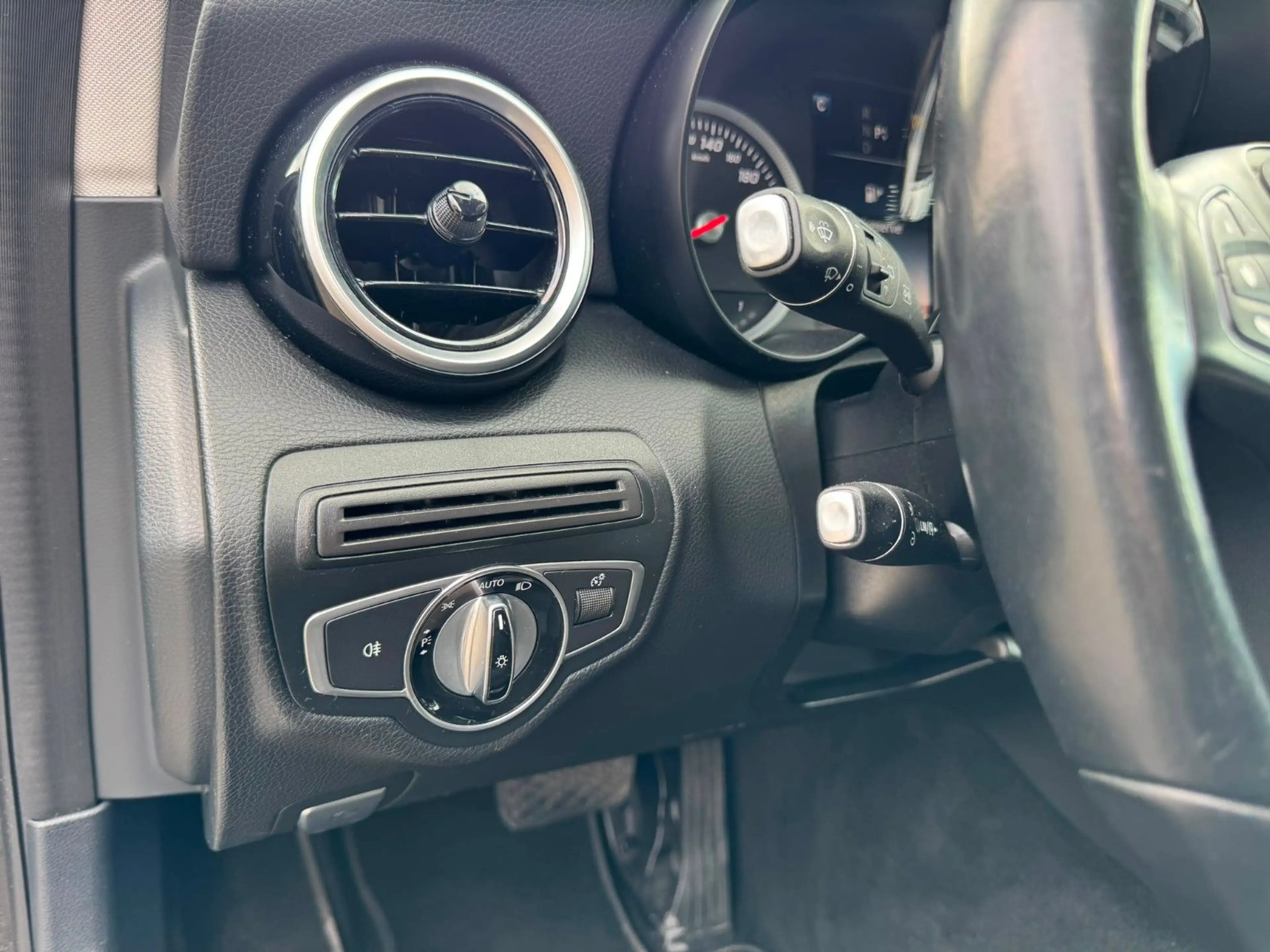Mercedes-Benz C 200 T-Modell HU+SERVICE NEU/AHK/TEMPOMAT/NAVI — photo 15