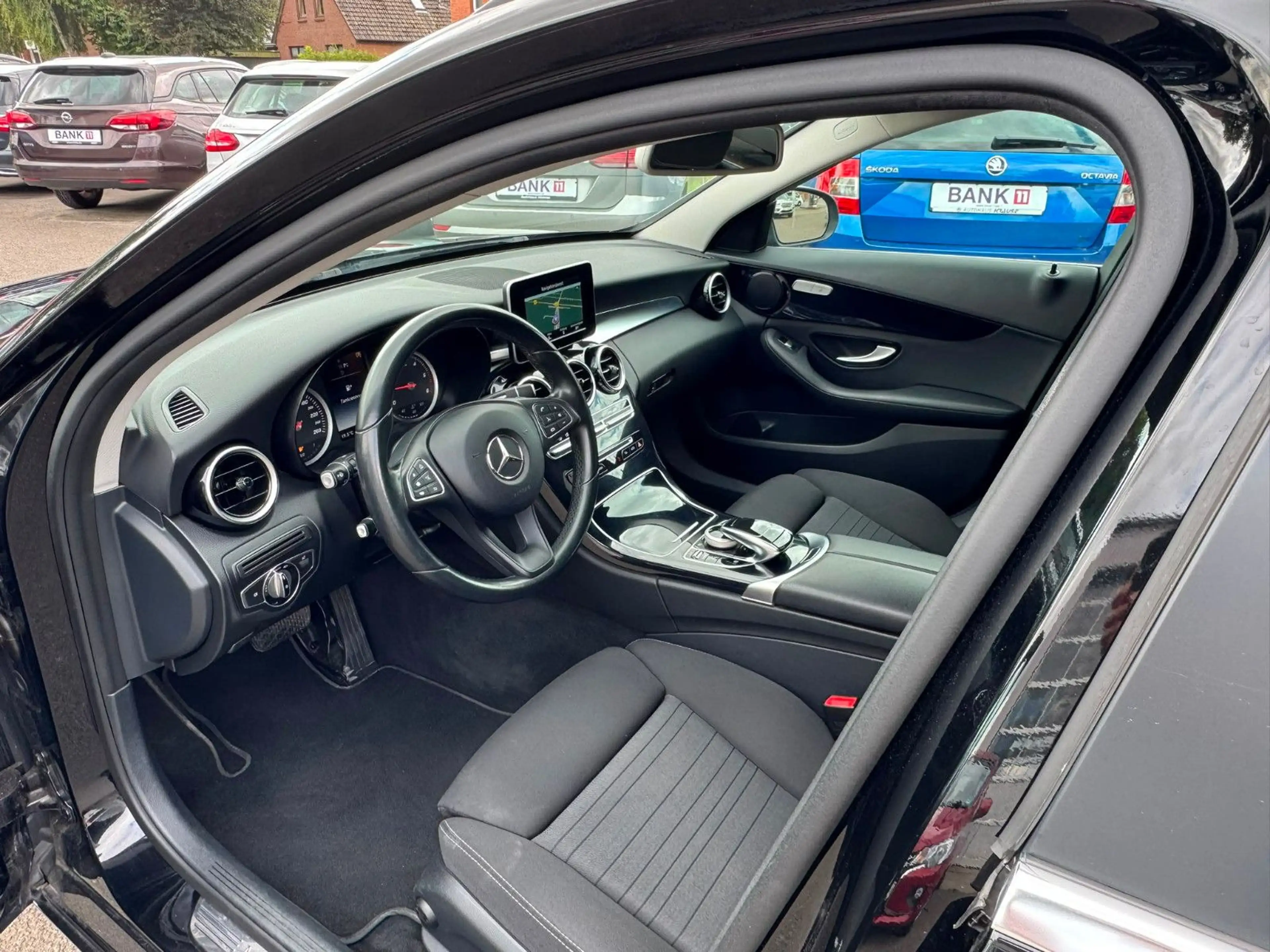 Mercedes-Benz C 200 T-Modell HU+SERVICE NEU/AHK/TEMPOMAT/NAVI — photo 10