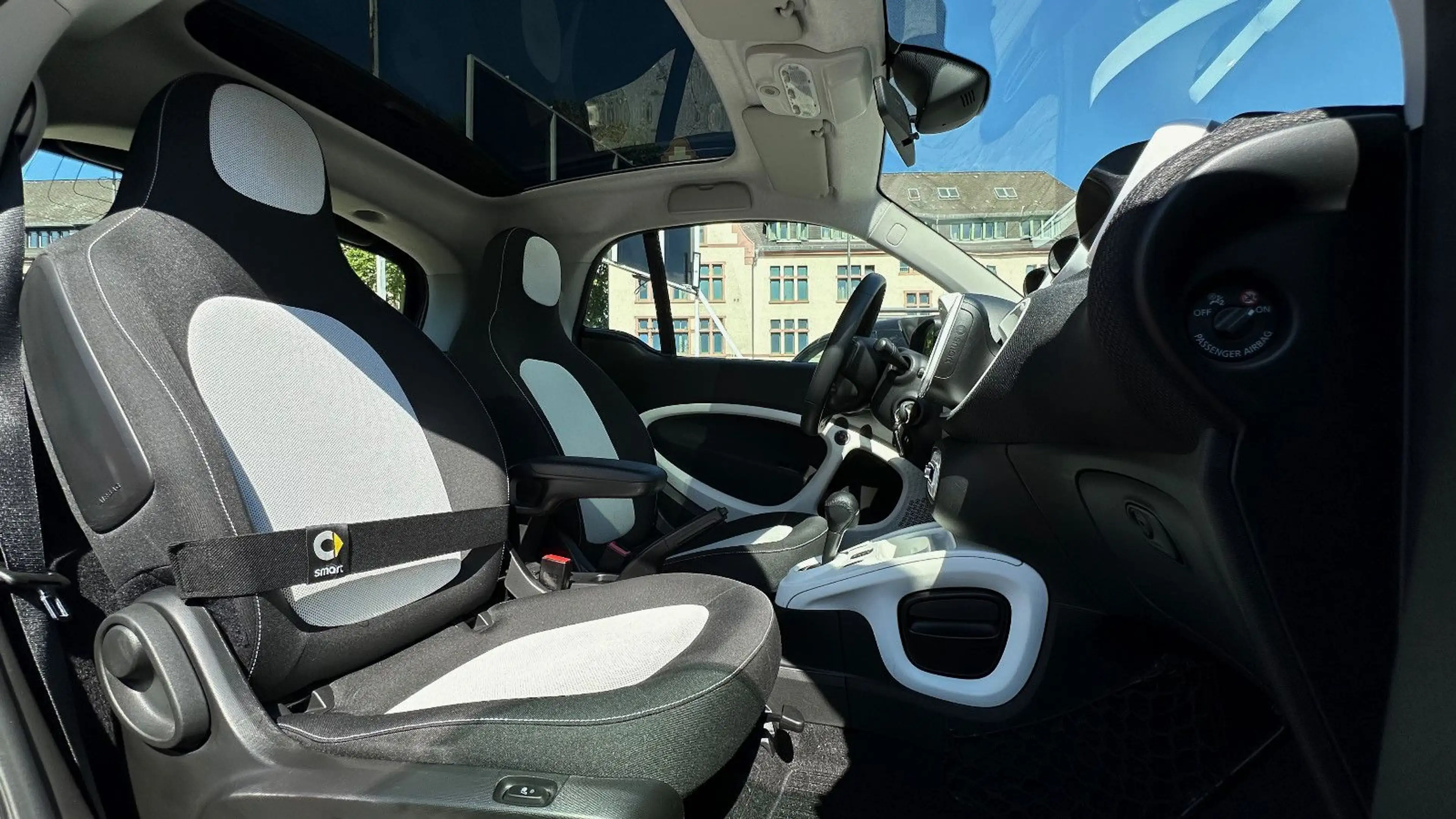 smart forTwo Coupé TURBO DCT WHITE & RED EDITION! NUR 34 TKM! — photo 10