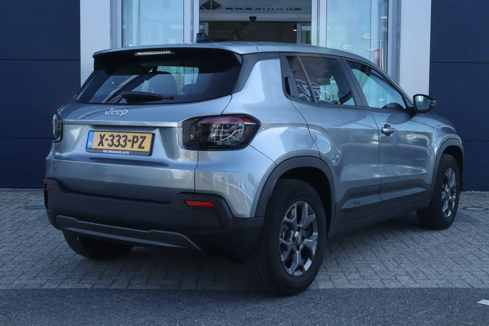 Jeep Avenger Longitude Business Pack 54 kWh | Stoelverwarming | Grijs - 2