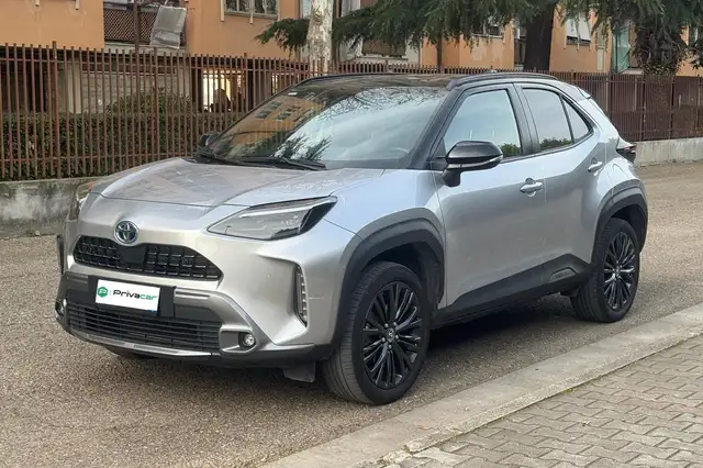 Toyota Yaris Cross Yaris Cross 1.5 Hybrid 5p. E-CVT AWD-i Lounge