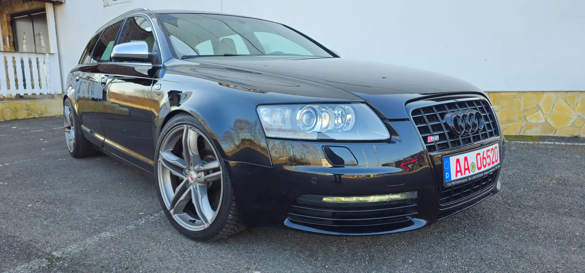 Audi S6 5.2 quattro Schwarz - 1
