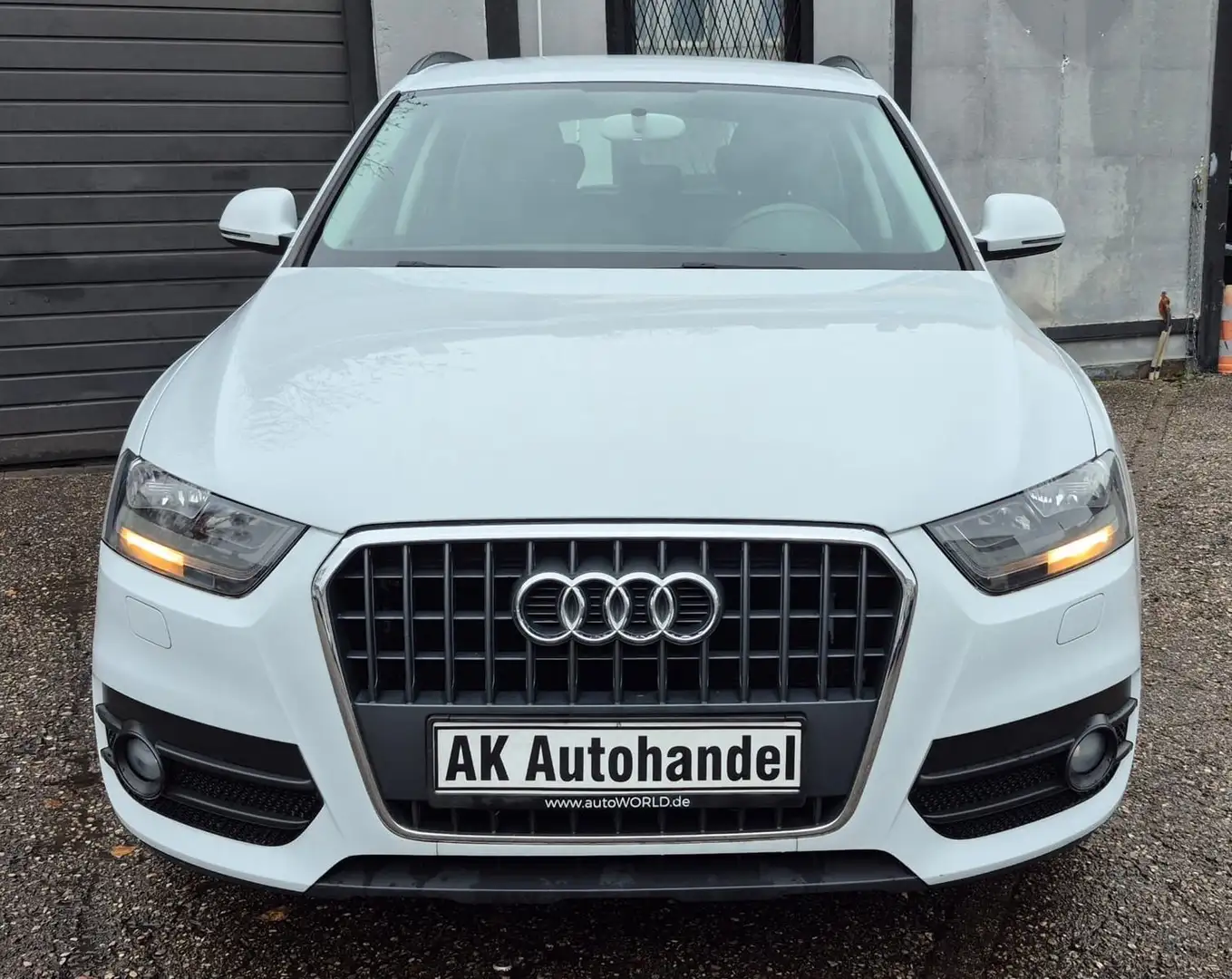Audi Q3 Weiß - 2