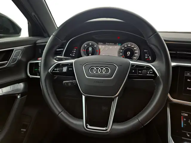 Audi A6 view 13