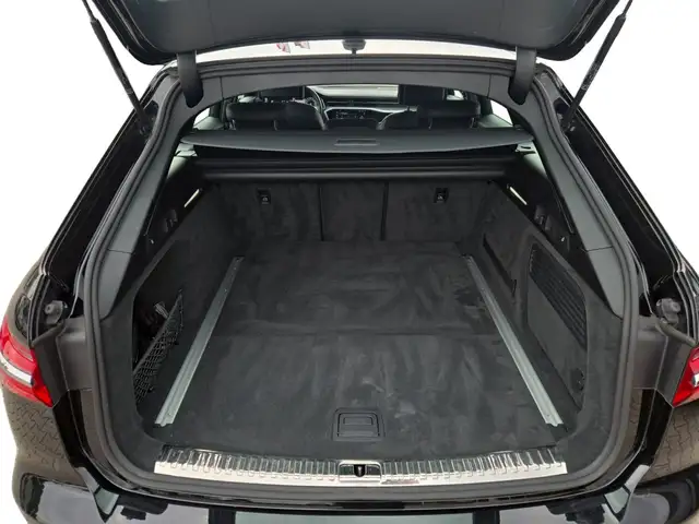 Audi A6 view 14