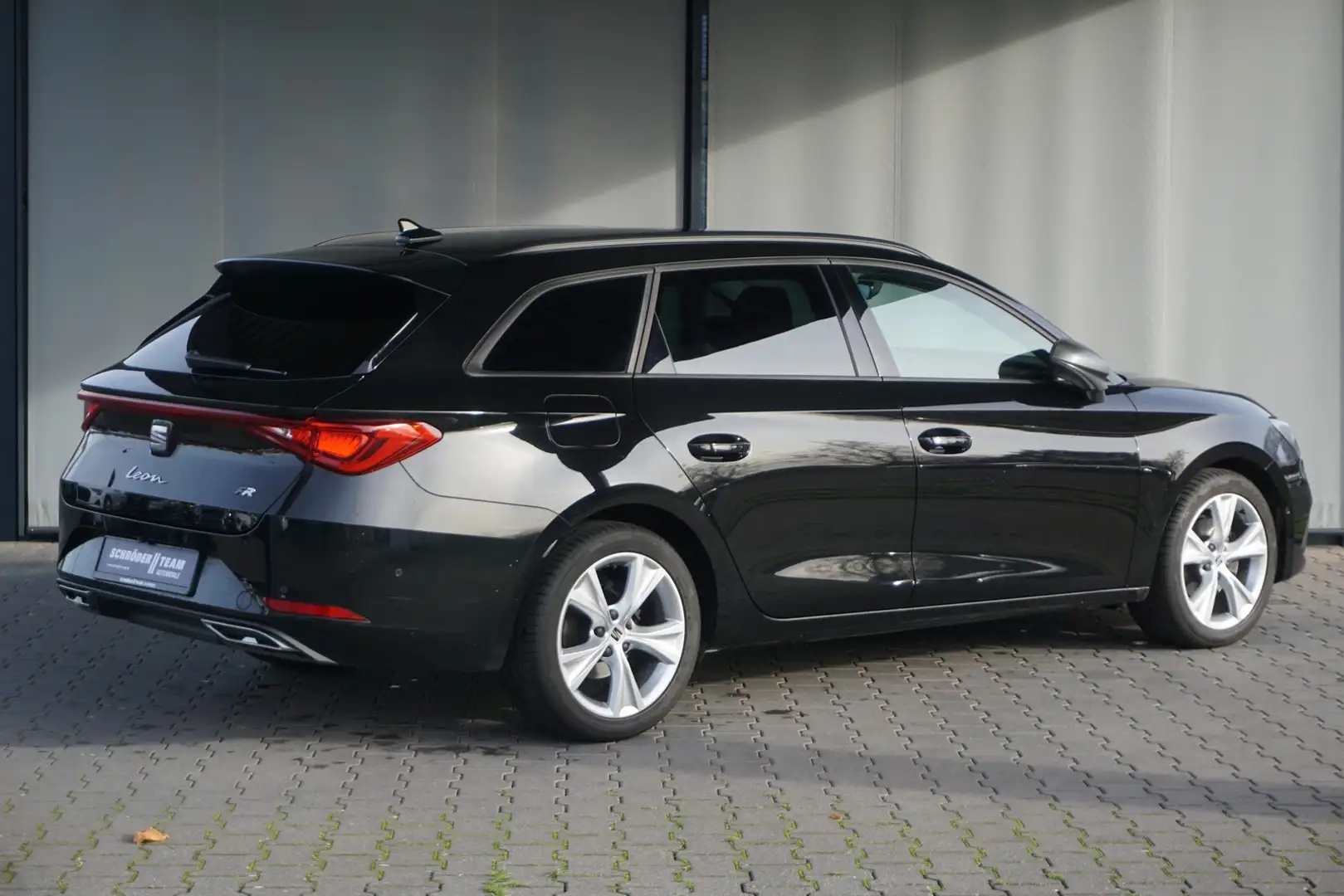 SEAT Leon Sportstourer 1.5 TSI FR Navi Virtual Kamera Nero - 2