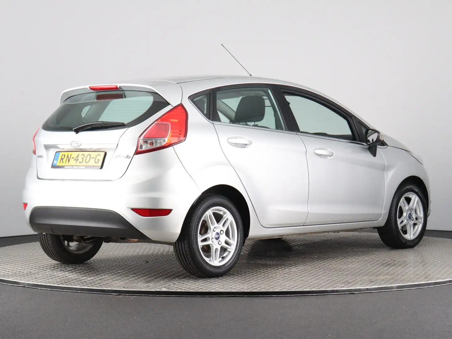 Ford Fiesta 1.0 Titanium (Stoelverwarming / Bluetooth) Gris - 2