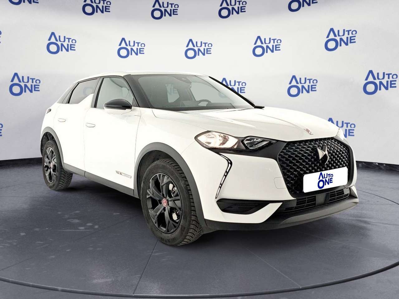 DS Automobiles DS 3 Crossback DS 3 Crossback BlueHDi 130 aut. Performance Line