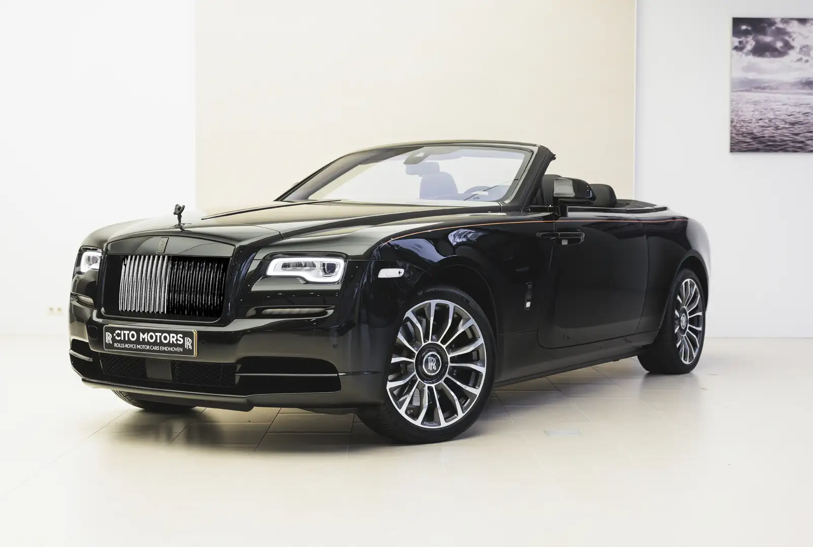 Rolls-Royce Dawn 2 Year Warranty & Service Schwarz - 1