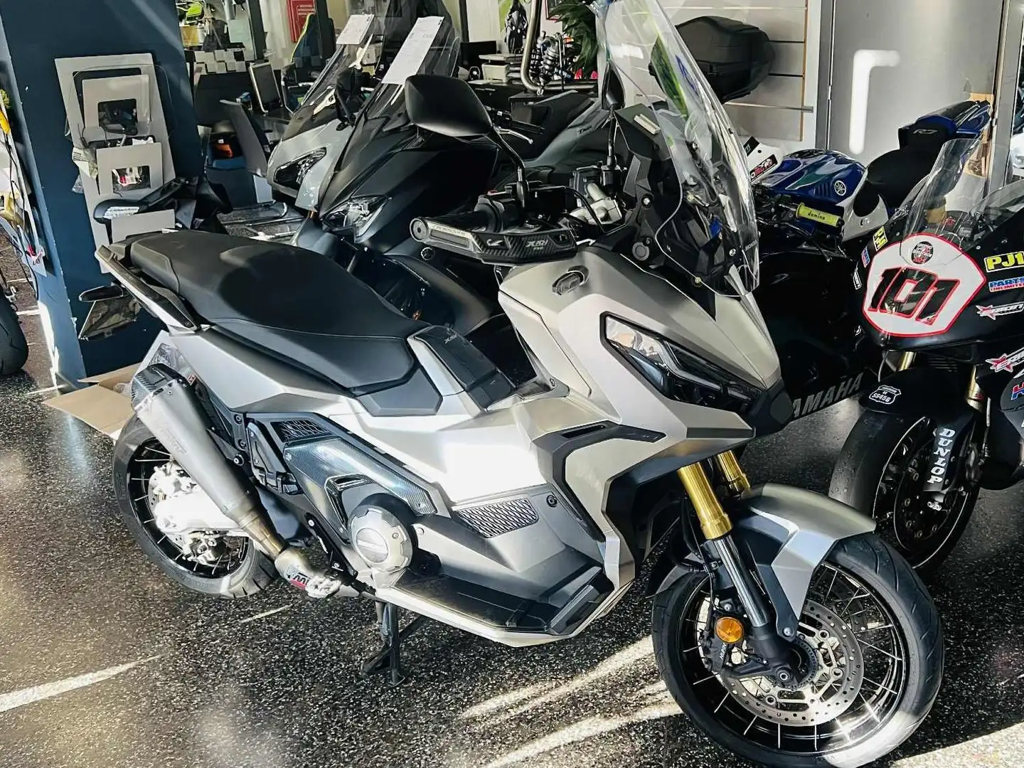 Honda X-ADV 750 DTC ABS SCARICO MIV PORTATARGA Grigio - 1