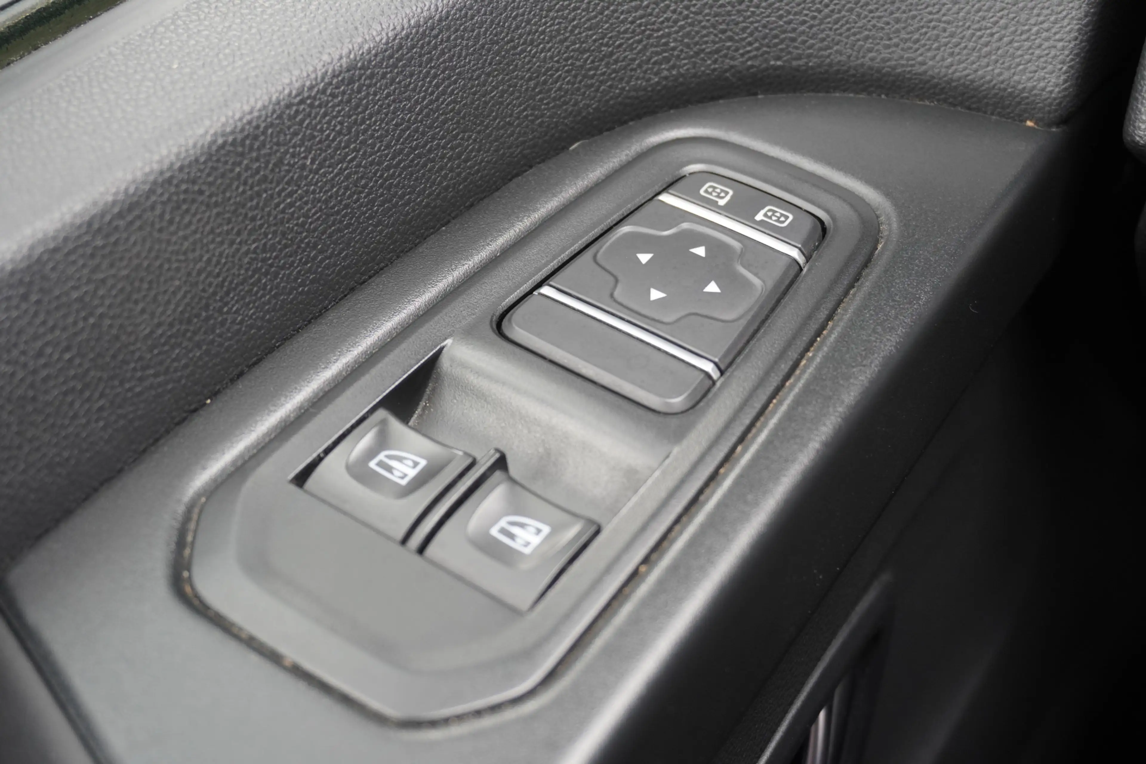 Renault Trafic 2.0 dCi 130PK EURO 6 - Airco - Navi - Cruise - €15 — photo 19