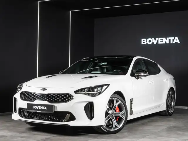 Kia Stinger GT 3.3 V6 T-GDI 4WD *BASTUCK*SCHIEBEDACH*VOLL*