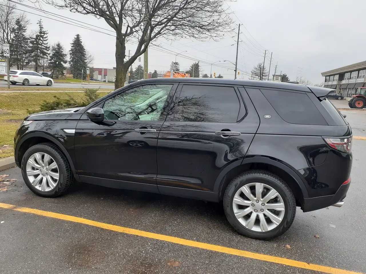 Land Rover Discovery Sport снимка Land Rover Discovery Sport