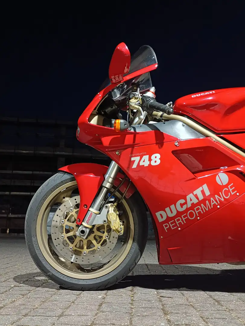 Ducati 748 Rojo - 2
