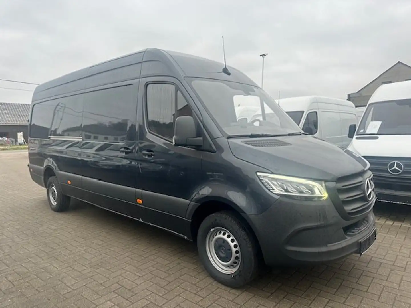 Mercedes-Benz Sprinter 317 L3H2 automaat 49800 ex btw Grijs - 1