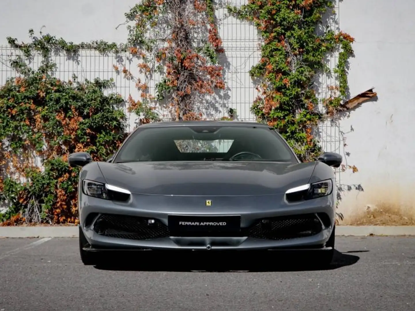 Ferrari 296 GTB 296 GTB Gris - 2
