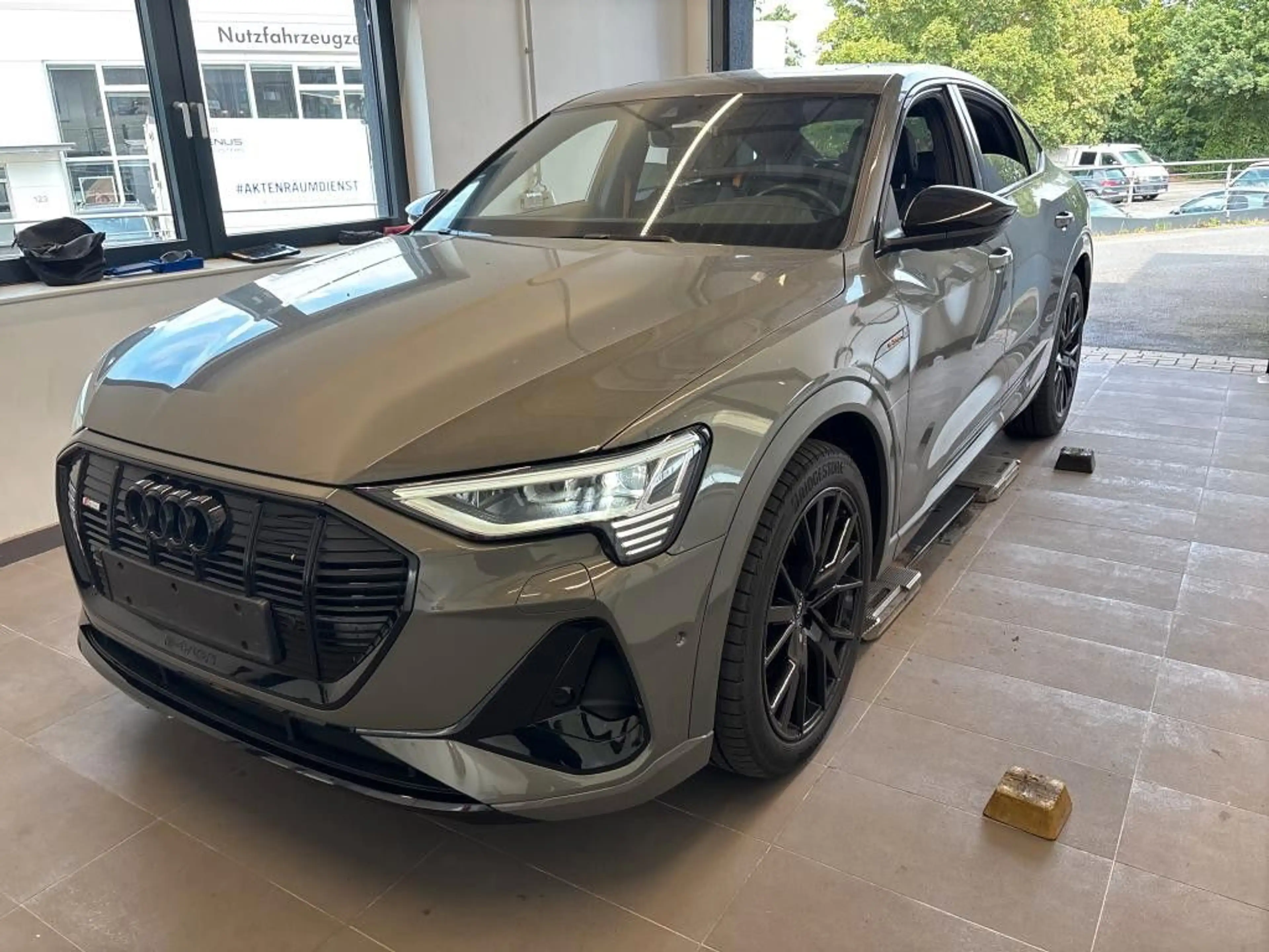 Audi e-tron E-tron Sportback 55 Quattro S-Line*BLACK*PANO* — photo 2