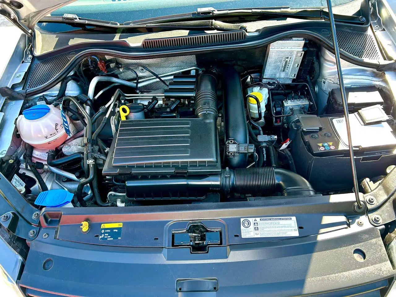 Volkswagen Polo Citadine 5 portes — photo 9