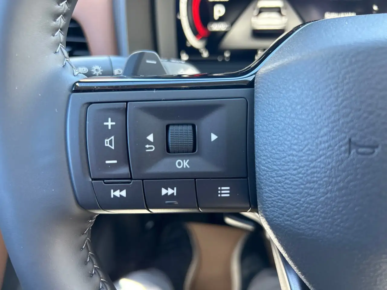 Nissan Rogue photo Nissan Rogue