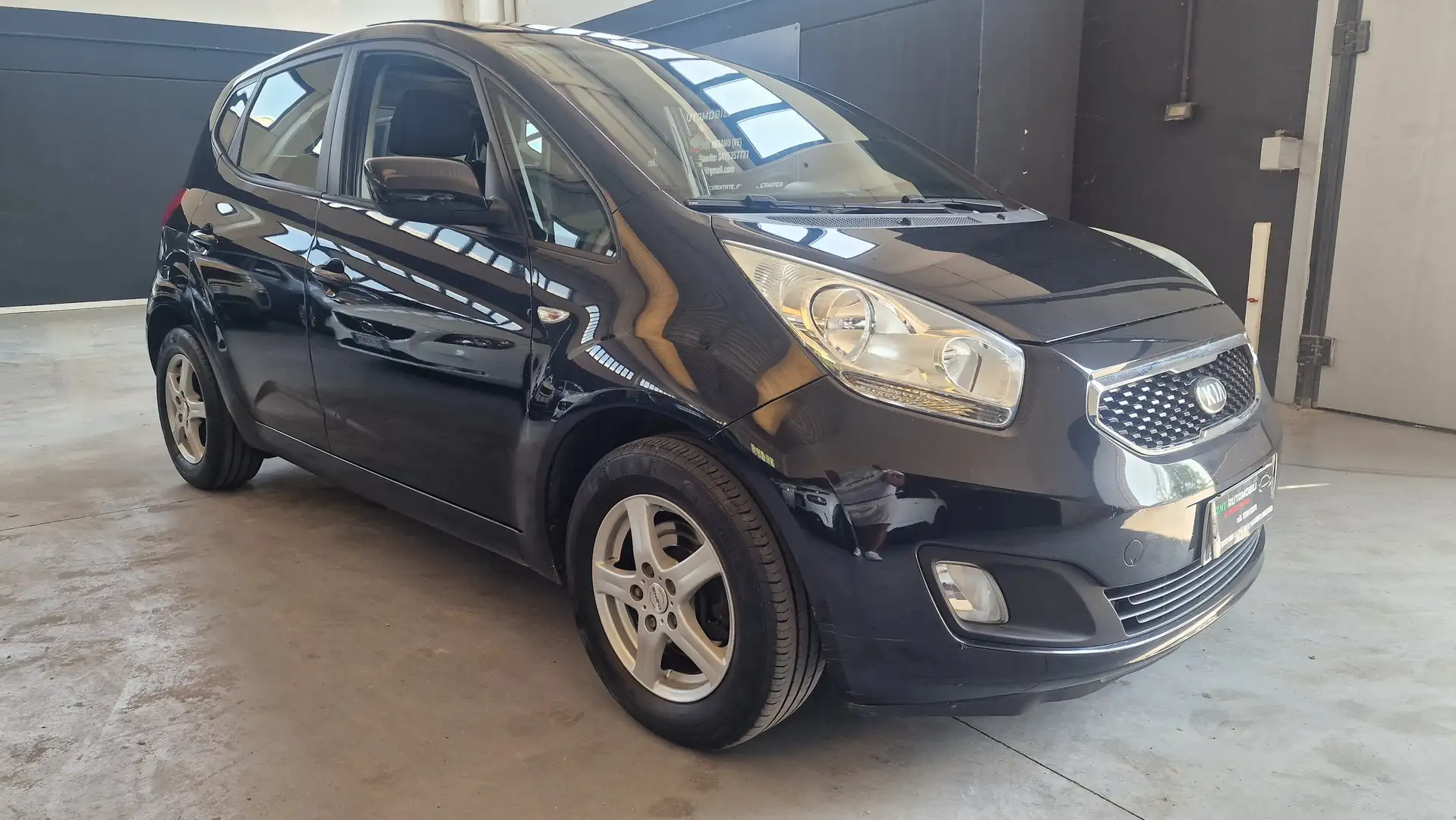 Kia Venga Venga 1.4 crdi Cool c/t.panoramico 90cv Schwarz - 1