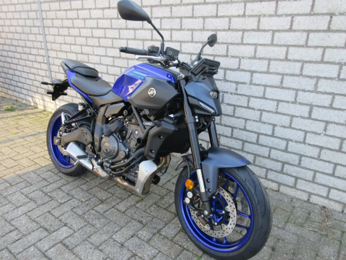 Yamaha MT-07 Y-AMT Blauw - 2