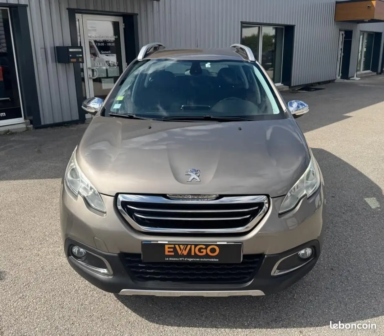 Peugeot 2008 GENERATION-I 1.6 BLUEHDI 100ch ALLURE Béžová - 2