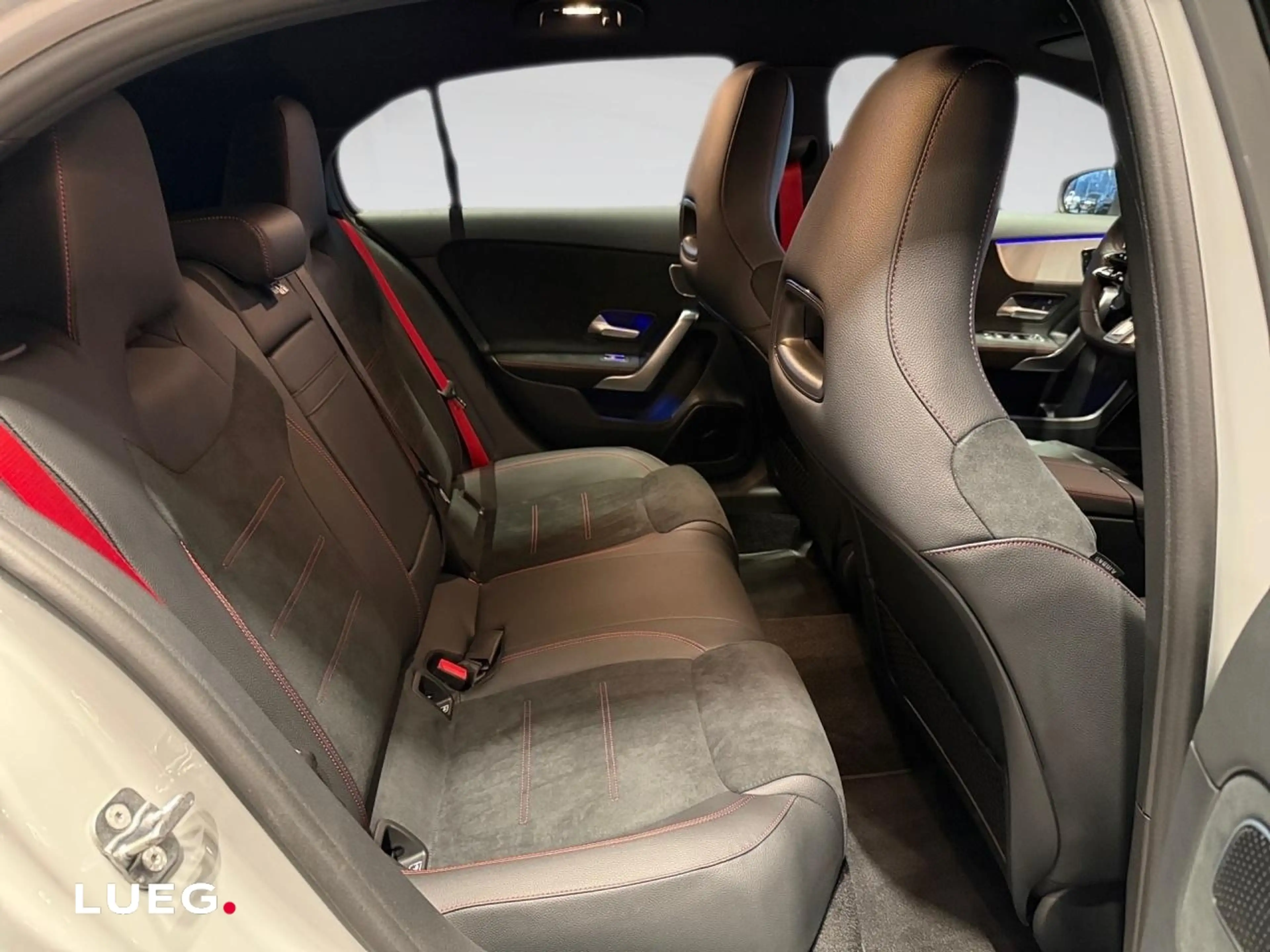Mercedes-Benz A 45 AMG A 45 S 4MATIC+ Kompaktlimosine Augmented Drivers — photo 13