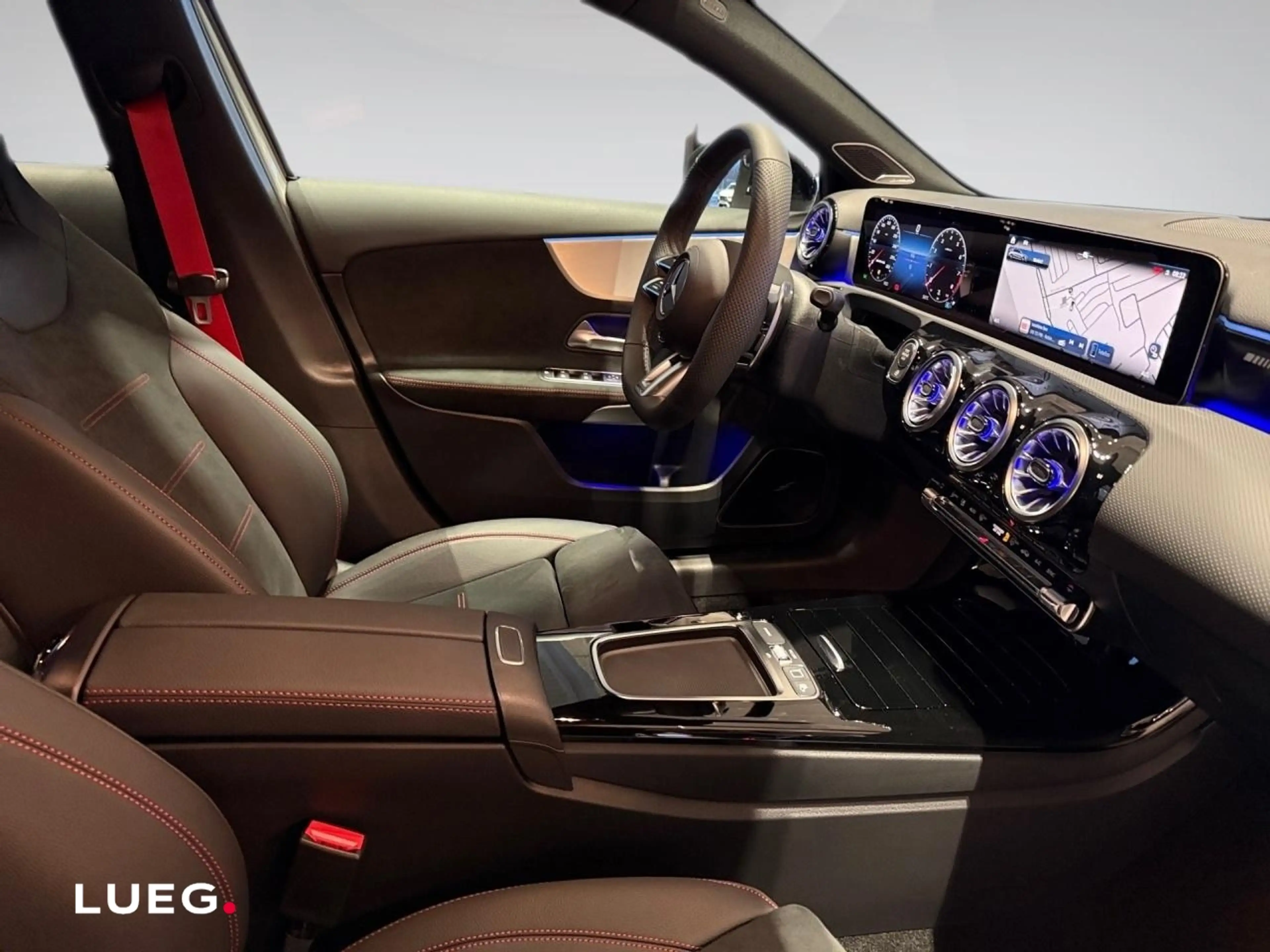 Mercedes-Benz A 45 AMG A 45 S 4MATIC+ Kompaktlimosine Augmented Drivers — photo 9