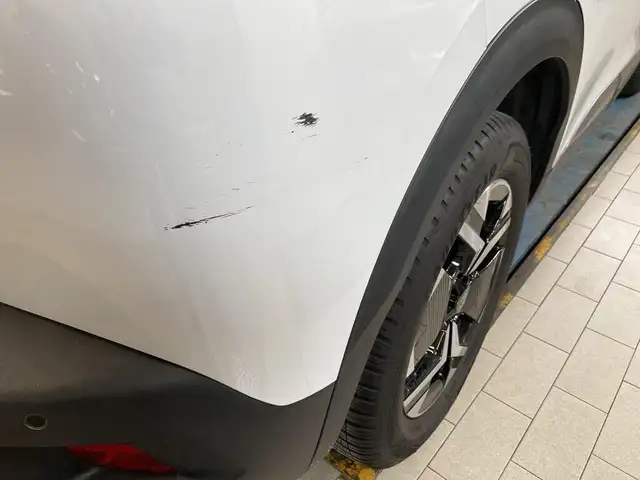 Peugeot 2008 view 13