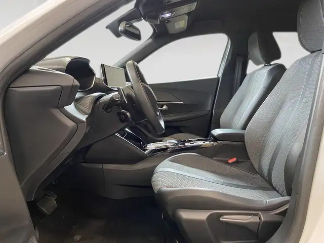 Peugeot 2008 view 7