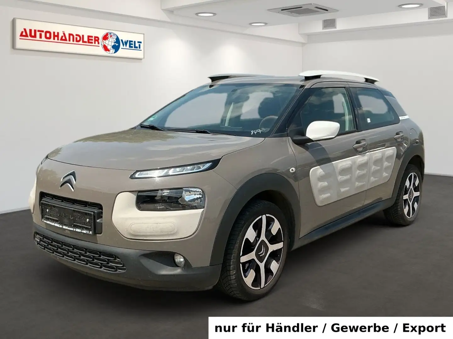 Citroen C4 Cactus 1.2 PureTech AAC PDC SHZ Braun - 1