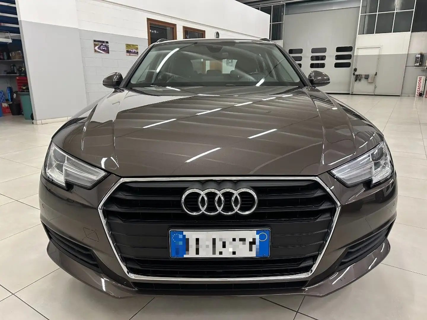 Audi A4 Avant 2.0 TDI 190 CV ultra S tronic Business Bronze - 2