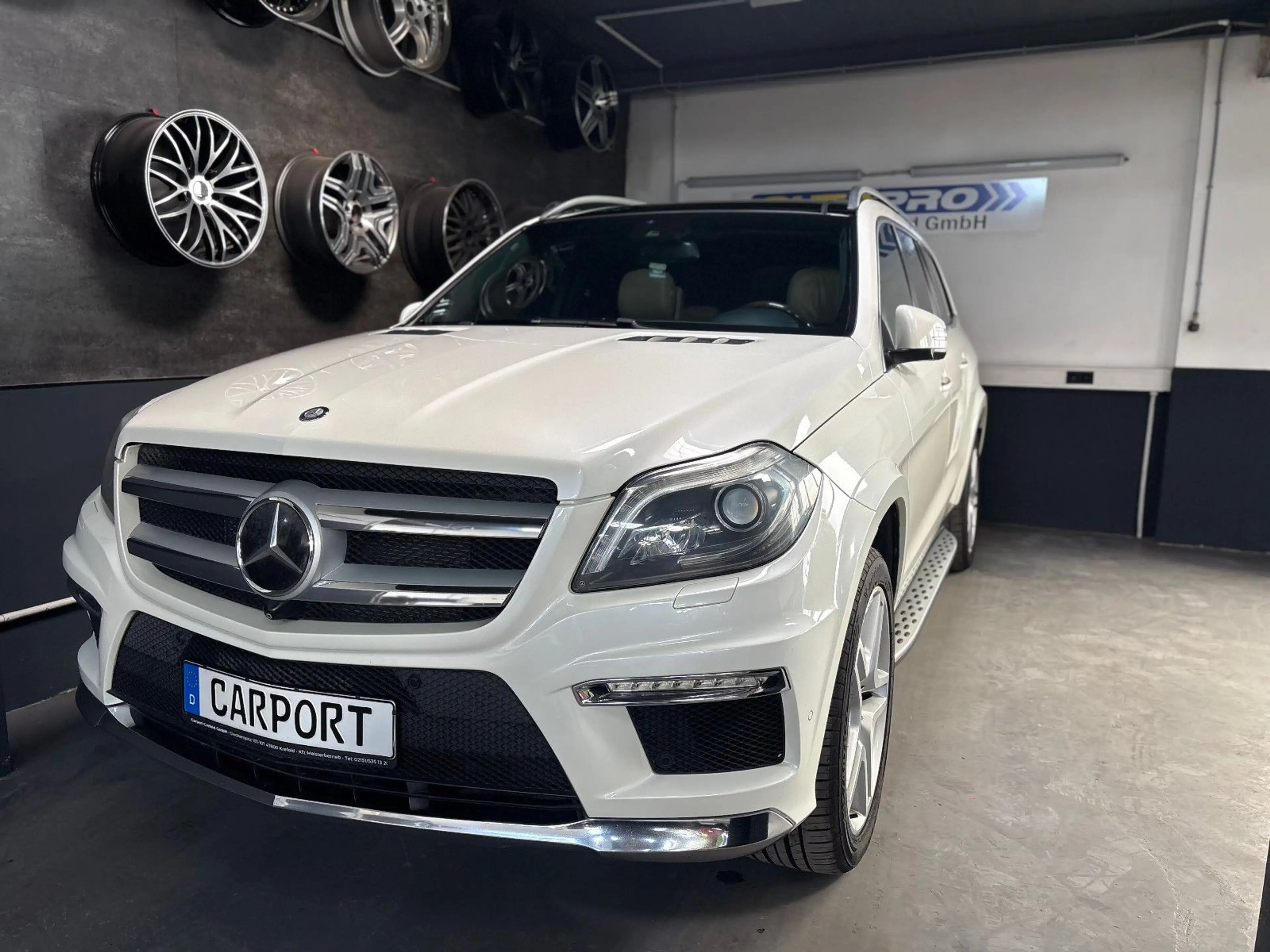Mercedes-Benz GL 500 AMG-PAKET/PANO/360 KAMERA — photo 2